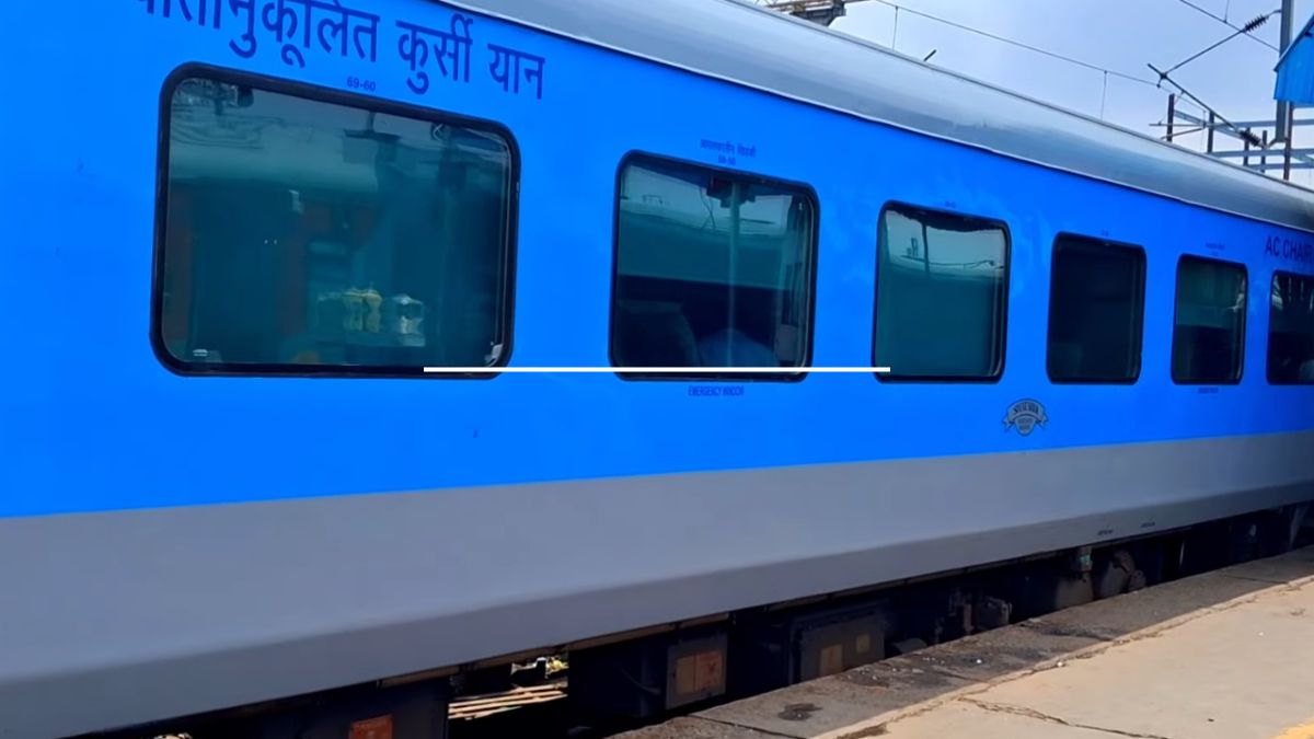 IRCTC Fines Vendor Over Expired Bread Served on New Delhi-Bhopal Shatabdi Express