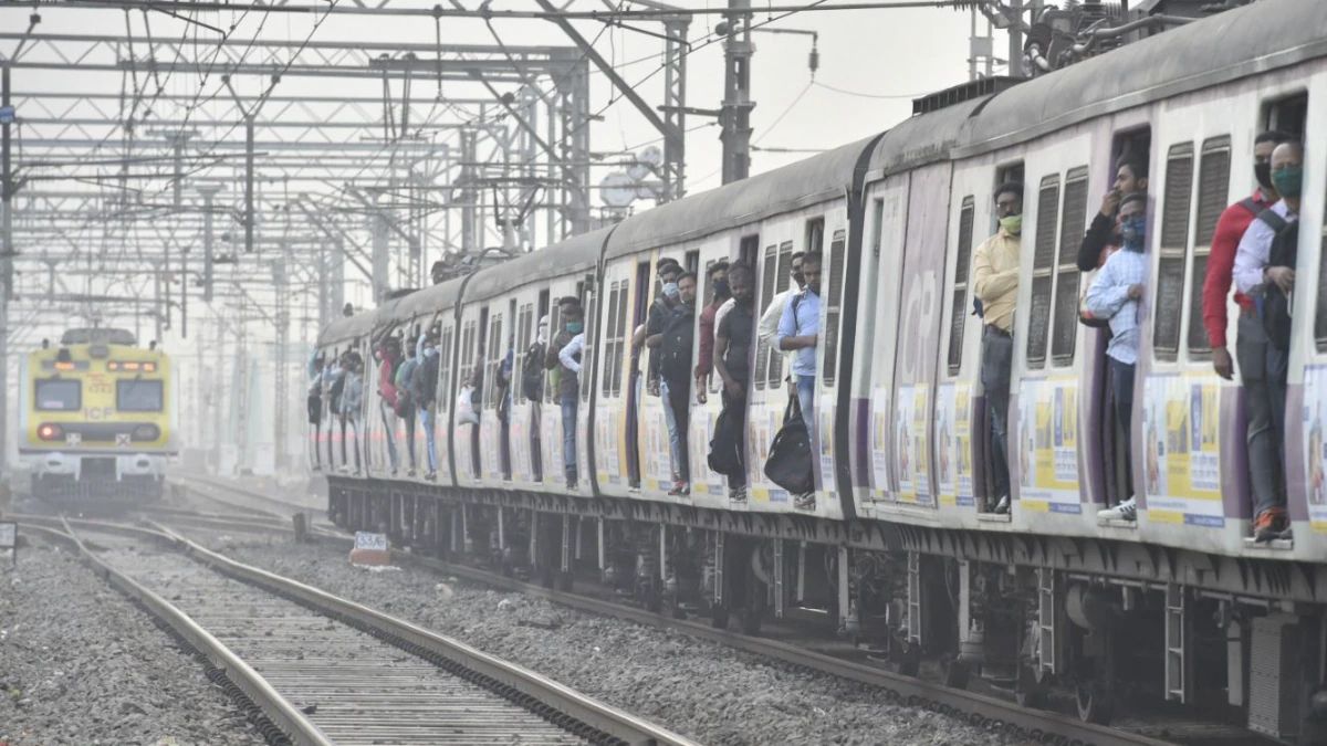 Central Railway's Q1 ticketless travel penalties rise 43%