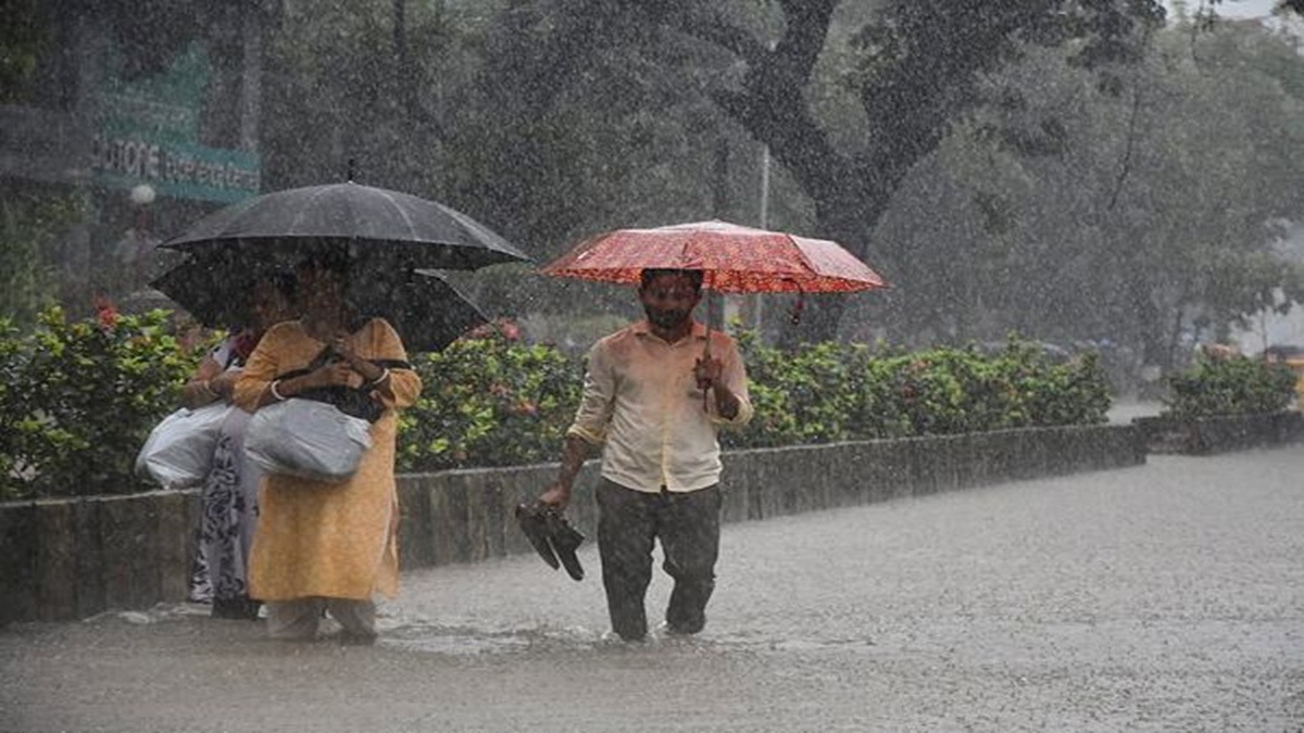 Odisha Seeks Rs 9,755 Crore from Centre for Cyclone-Resilient Power Infrastructure