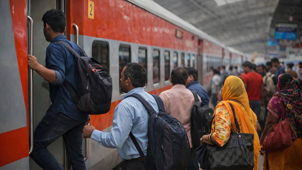 Indian Railways to Route Rail Madad Complaints Directly to Train Staff for Faster Resolution