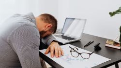 Unemployment rate rises to 4-quarter high of 5.4% in Q1