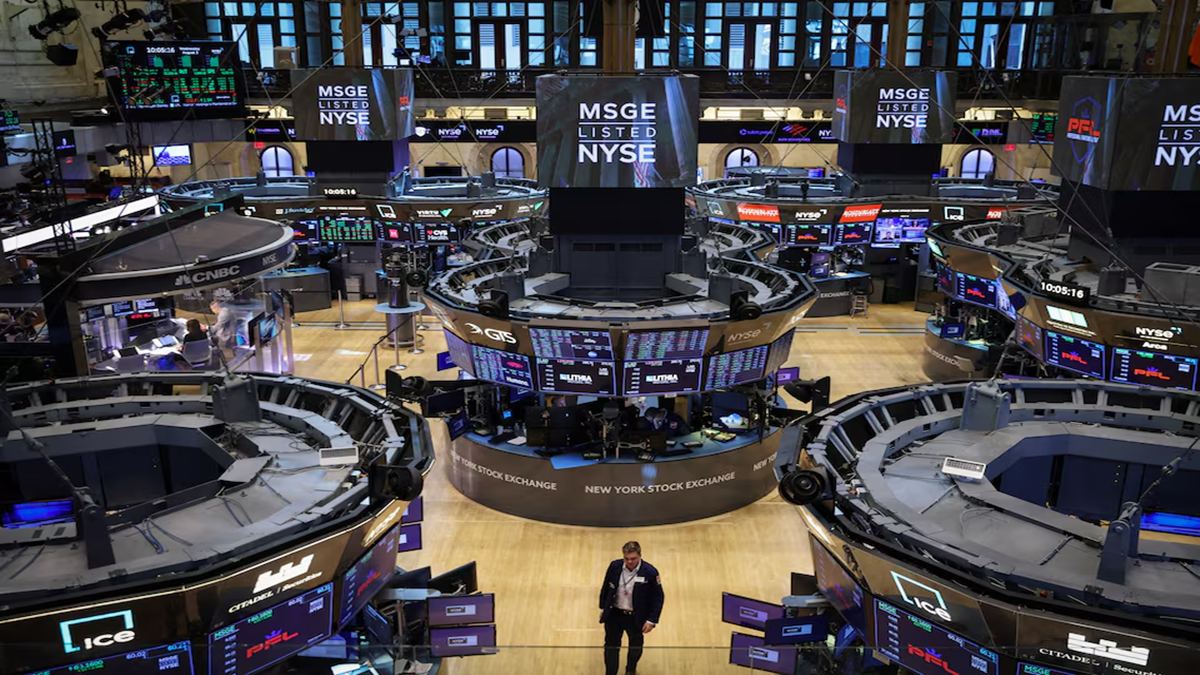 https://images.financialexpressdigital.com/2026/08/Wallstreetreu.jpg