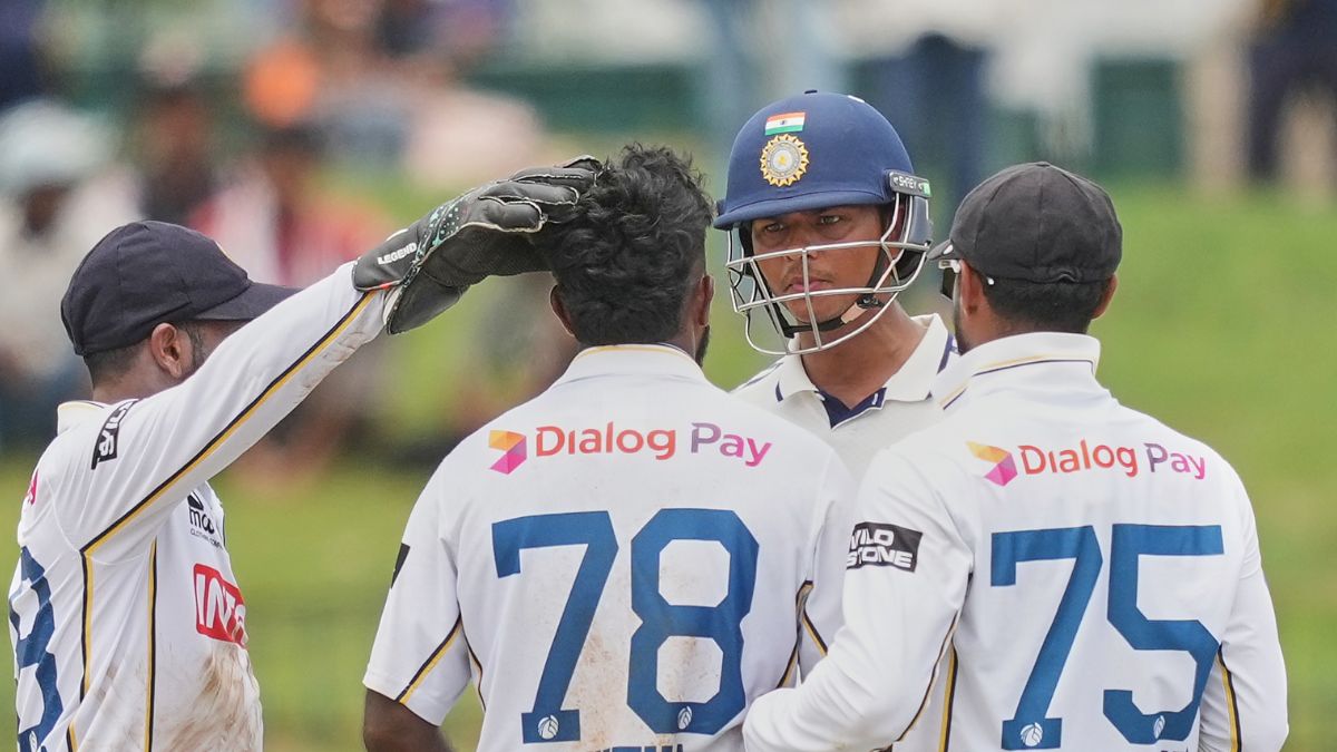 yashasvi-jaiswal-asitha-fernando-fined-25-match-fee-for-colombo-test