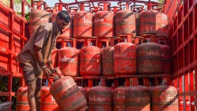 Centre puts 4.1 million homes on LPG-to-PNG fast track