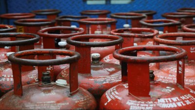 Govt mulls Rs 1.3 per litre levy on LPG users to fund bio fuel plan