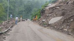 Himachal Pradesh monsoon havoc: 204 roads blocked, Rs 910 crore public property damage