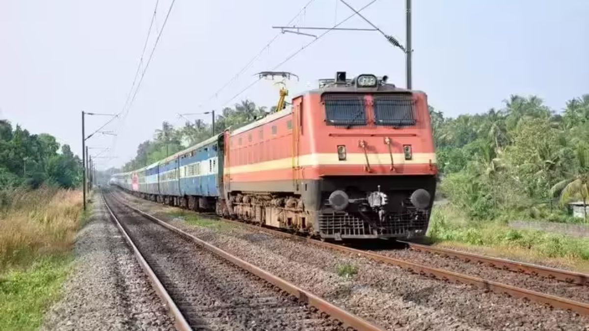 Indian Railways Raises Fine to Rs 1,000 for Littering on Premises