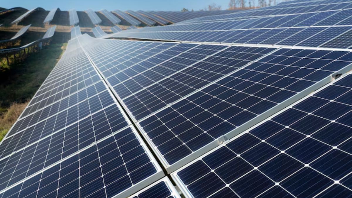 India Plans PLI Scheme to Boost Domestic Polysilicon Manufacturing and Cut China Imports
