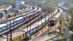 Mumbai Harbour Line, Howrah-Rourkela Vande Bharat hit by disruptions after technical snags