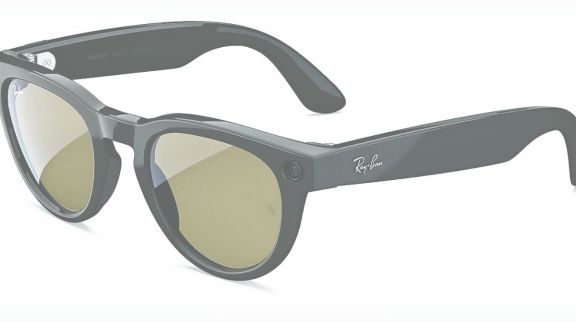 Ray-Ban Meta Smart Glasses Review: Stylish Utility with Battery and Privacy Caveats