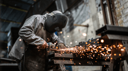 Manufacturing growth hits 5-year low in August on weak demand, PMI shows