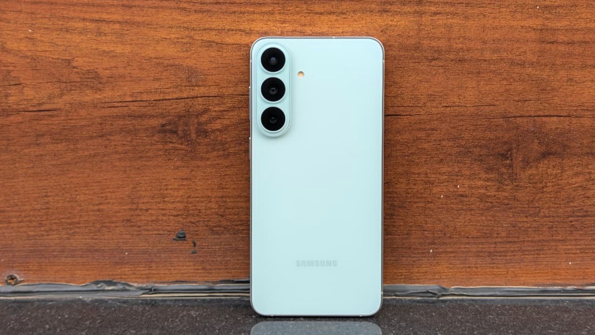 Samsung Galaxy S26 FE Offers Premium Features At A Price