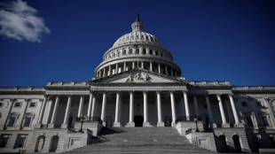 US Treasury yields fall as Fed rate hike bets weaken after PCE inflation data