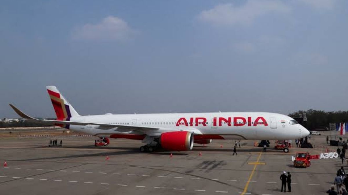 Domestic airlines cut capacity, but double down on key routes