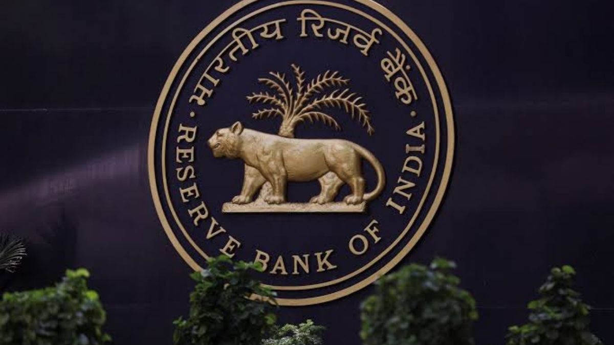 RBI Absorbs Excess Liquidity via Government Securities Sales and VRRR Auctions