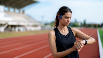 Playing it smart: From chessboard to sports field 