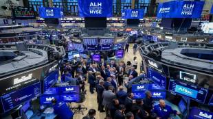 Berkshire Hathaway, super investors top stocks, Apple, GE Aerospace, super investors portfolios
