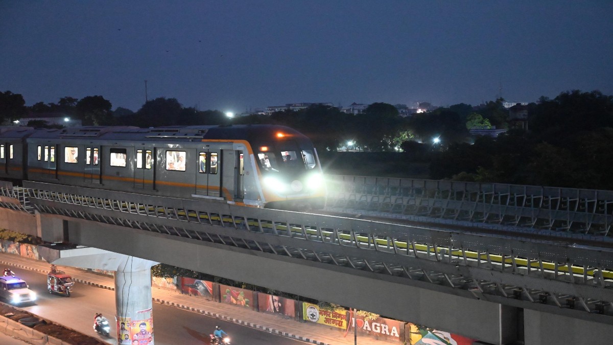Agra Metro: Blue Line train runs through Mall Road for the first time — ...