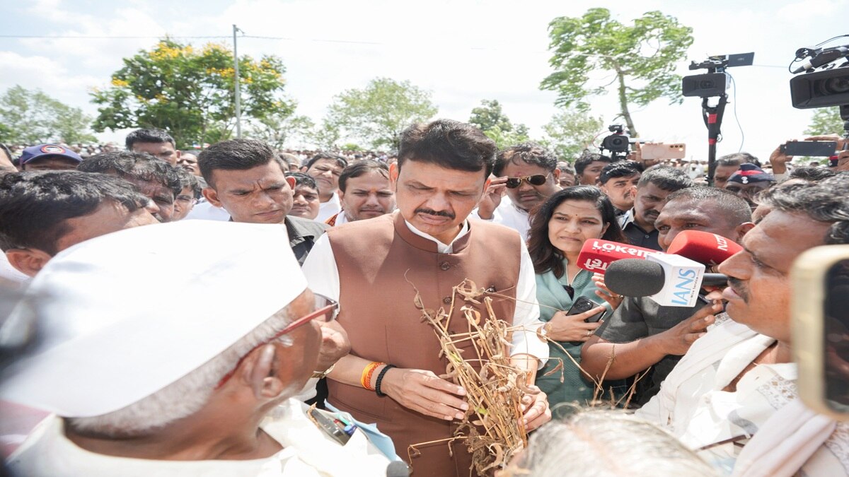 Maharashtra Announces Rs 5,000 Advance and Food Aid for Drought-Affected Farmers