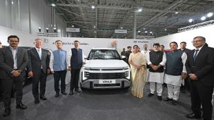 Hyundai Motor India Ltd (HMIL) Pune plant was inaugurated by Shri. Devendra Fadnavis, Hon’ble Chief Minister of Maharashtra in the presence of His Excellency, Lee Seong-ho, Ambassador of the Republic of Korea to India; Smt. Sunetra Ajit Pawar, Hon’ble Deputy Chief Minister of Maharashtra; Mr. Euisun Chung, Executive Chair - Hyundai Motor Group (HMG); Mr. Jaehoon Chang, Vice Chair - HMG; Mr. José Muñoz, President & CEO - Hyundai Motor Company (HMC); and Mr. Tarun Garg, Managing Director & CEO - HMIL.