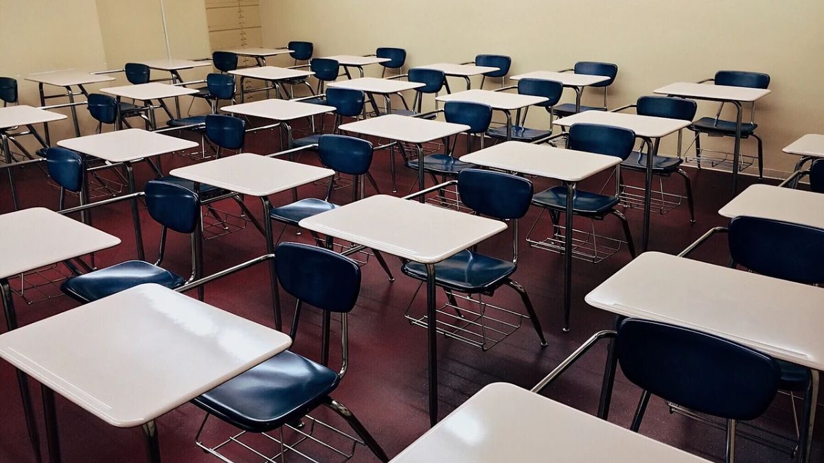 Bihar Education Audit Reveals Rs 1.85 Crore Irregularities in Three Districts