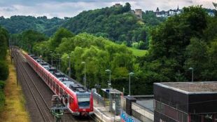 Chhattisgarh railway infrastructure, Tadoki-Rowghat railway line, Abhanpur-Kurud railway line, Chhattisgarh new train services, Rowghat-Raipur train, Raipur-Kurud train, Indian Railways projects