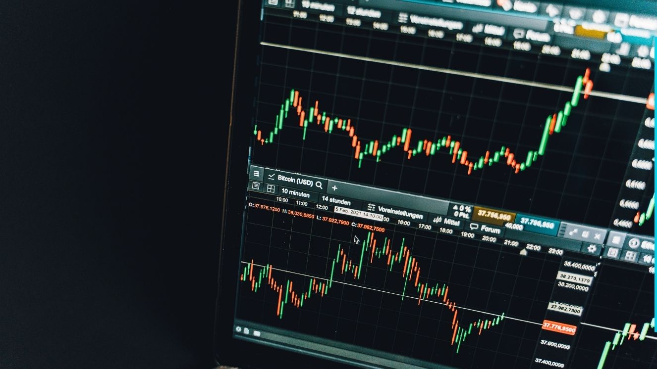 Indices snap four-day losing streak