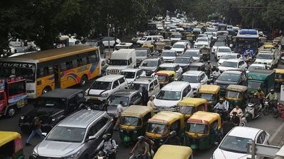 30 diversions in Delhi today; commuters to face fresh restrictions as CJP resumes protest