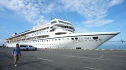 Rising fuel costs cut short ‘endless’ US cruise tour, hundreds stranded in Cambodia