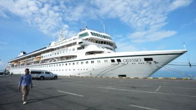 Rising fuel costs cut short ‘endless’ US cruise tour, hundreds stranded in Cambodia